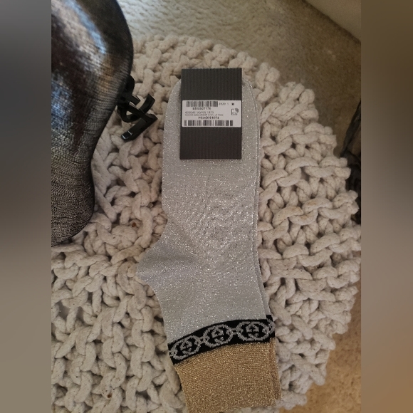 Gucci Silver/Gold/Black Logo Socks Size 9 Medium - Picture 1 of 6